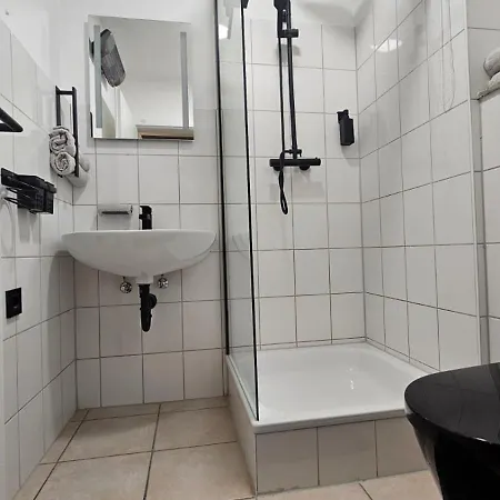 33 1 Apartment